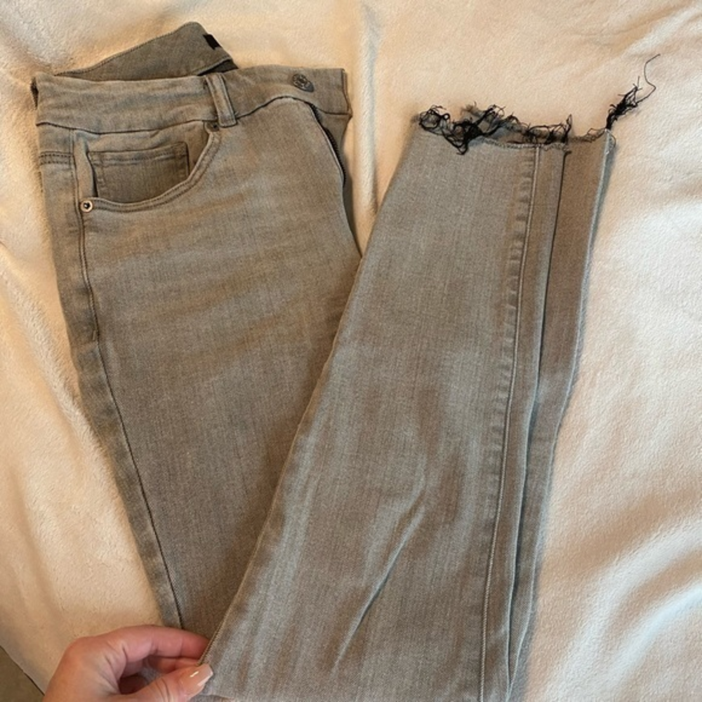 Express High Waisted Light Wash‎ Skinny Ultra Hyper Stretch Jeans Denim